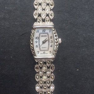 Women’s Silver Quartz Watch